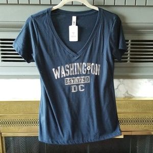 NWT WASHINGTON DC( brand new) TEE,MED,VNECK